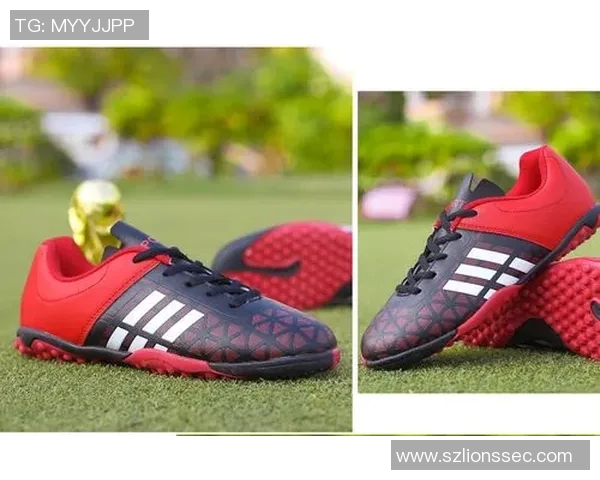 足球鞋碎钉设计灵感来自顶级球星的专属同款款式极致展现运动激情